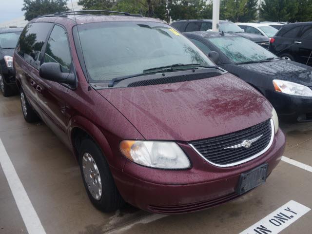 `02 -- Chrysler Town & Country