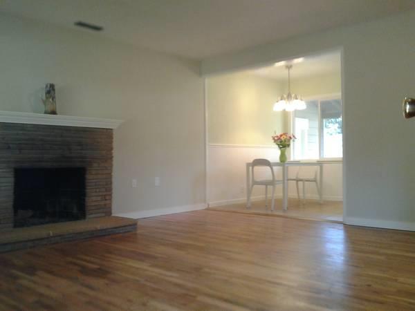 1000ft2 - Quiet private W. 12th. Renovated 3 bedroom hide this posting restore this posting