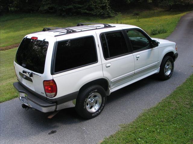 1999 Ford Explorer