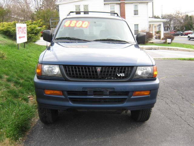 1999 Mitsubishi Montero Sport