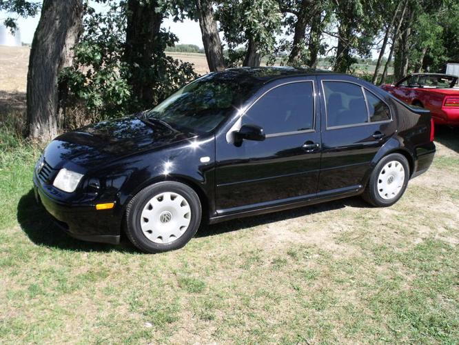 1999 VW New Jetta GLS 4Dr 5 Speed Loaded Very Clean Black!