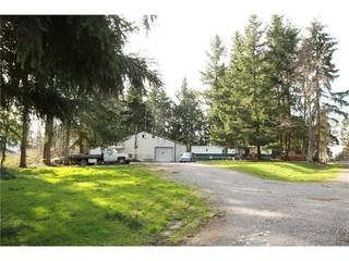 1+ Acre With Huge Shop On Level Lot In Graham