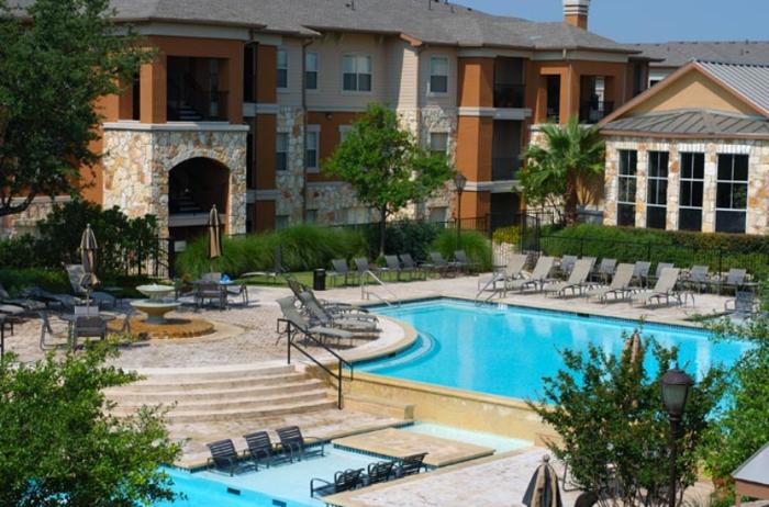 1br 1 bd/1 bath AN EXTRAORDINARY OASIS AWAITS YOU... Welcome home to Silverado at Brushy Creek. We ...