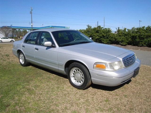 2000 ford crown victoria lx low mileage p5236a 126847