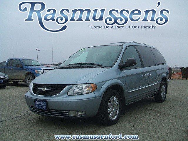 2003 Chrysler Town Country
