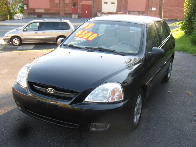 2003 Kia Rio Cinco