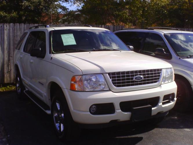 2004 Ford Explorer XLT