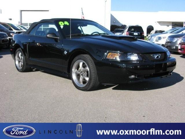 2004 Ford Mustang