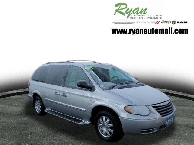 2005 chrysler town and country finance available u0142r-1 6 cyl.