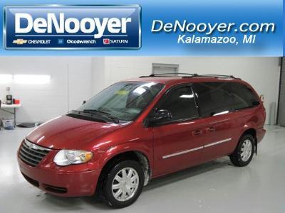 2005 Chrysler Town Country Touring