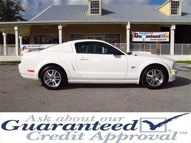 2005 Ford Mustang 2dr Cpe GT Premium