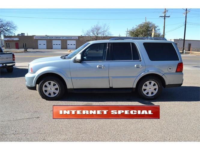 2005 LINCOLN Navigator 4dr 2WD Luxury