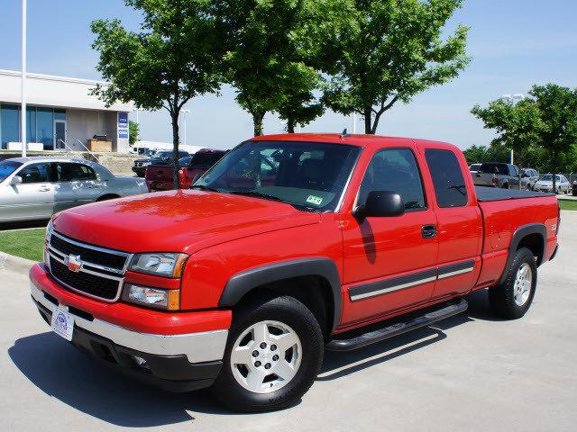 2007 chevrolet silverado 1500 classic z71 finance available t11499a red