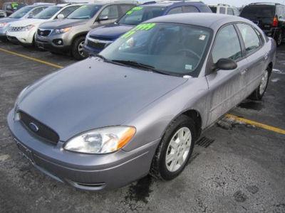 2007 Ford Taurus SE Gray in Ithaca New York