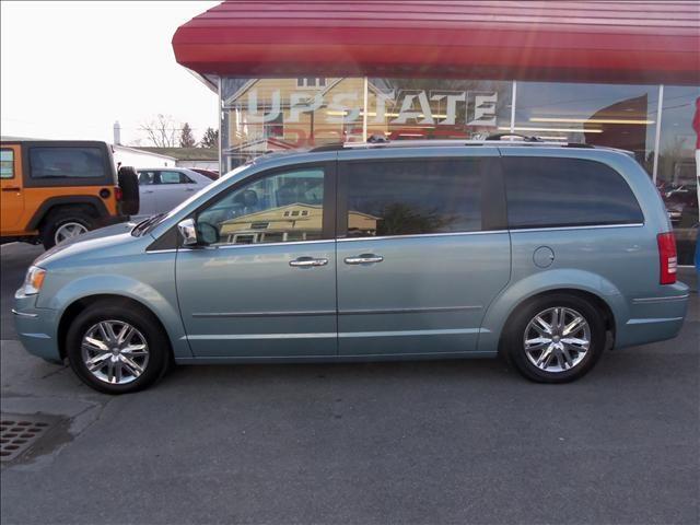 2008 Chrysler Town and country CT309A