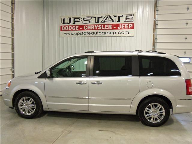 2008 Chrysler Town and country DD156A