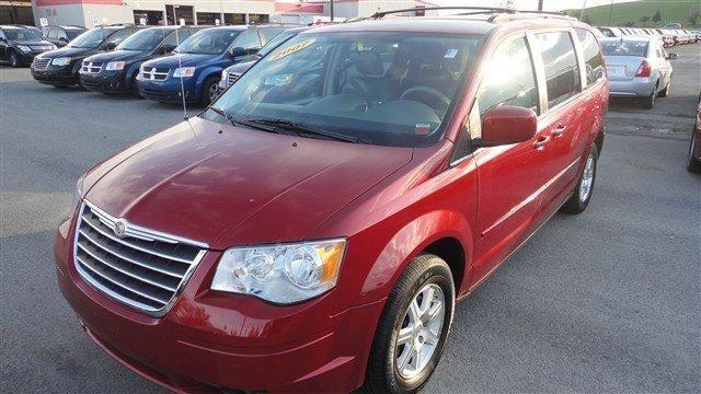 2008 Chrysler Town & country 12022A