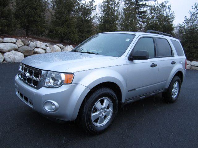 2008 Ford Escape xlt 2077