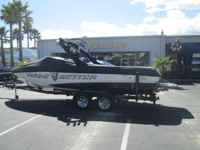 2008 Malibu Boats LLC Wakesetter 247 LSV