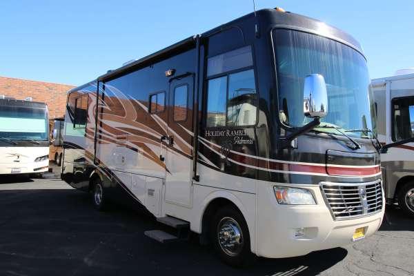 2009 Admiral RVs 30SFS Front Gas