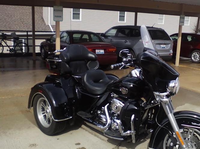 2009 Harley Davidson FLHTCUTG Tri-Glide Ultra Classic Touring in Normal IL