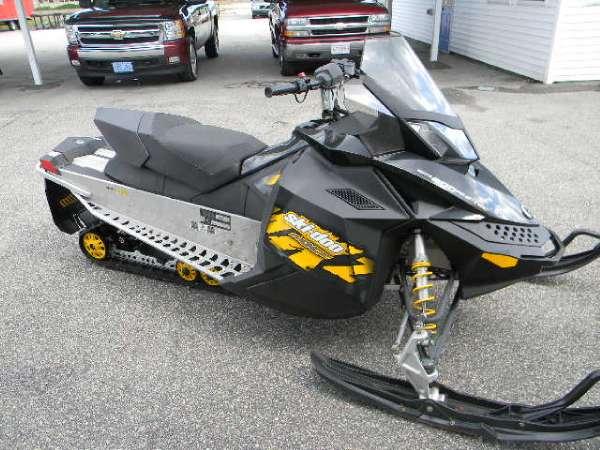 2009 Ski-Doo MX Z Adrenaline Rotax 600 H.O. E-TEC