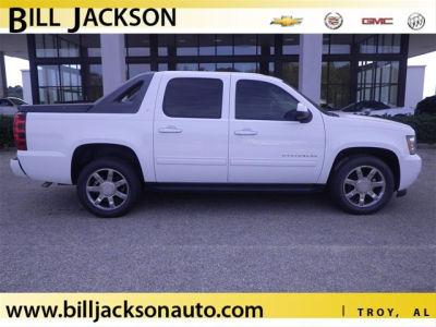 2010 Chevrolet Avalanche 1500 LT Summit White in Troy Alabama