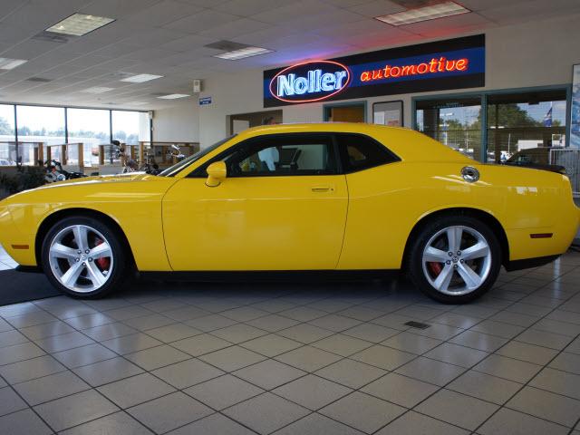2010 Dodge Challenger COUPE