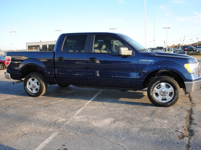 2010 FORD F-150 2WD SuperCrew 145