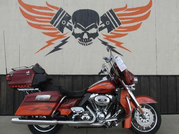 2010 Harley-Davidson CVO Ultra Classic Electra Glide