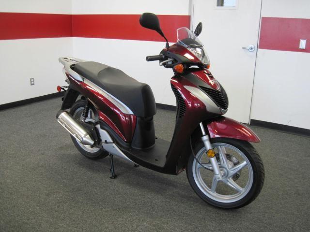2010 Honda motorcycle Sh 150 R10444A
