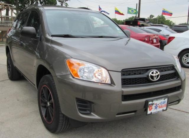 2010 Toyota RAV4 - Must See This One - Nice Color!