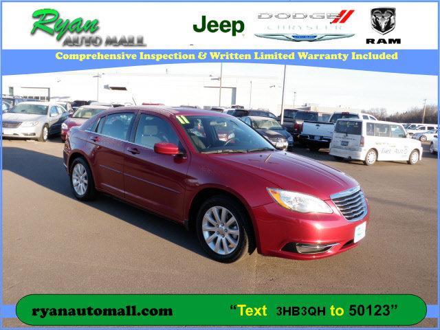2011 chrysler 200 touring finance available u0209r shiftable automatic