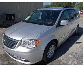 2011 chrysler town and country touring finance available 3701701 2a4rr5dgxbr7017 01