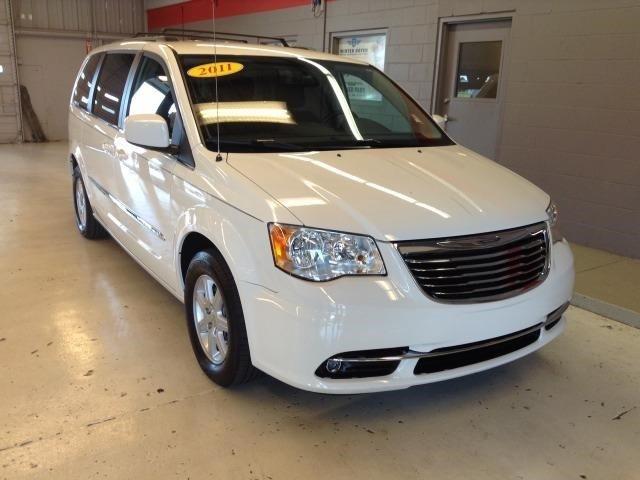 2011 Chrysler Town Country Touring