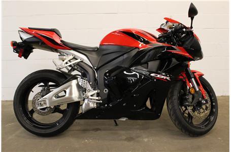 2011 Honda CBR600RR Real nice and ready to ride!
