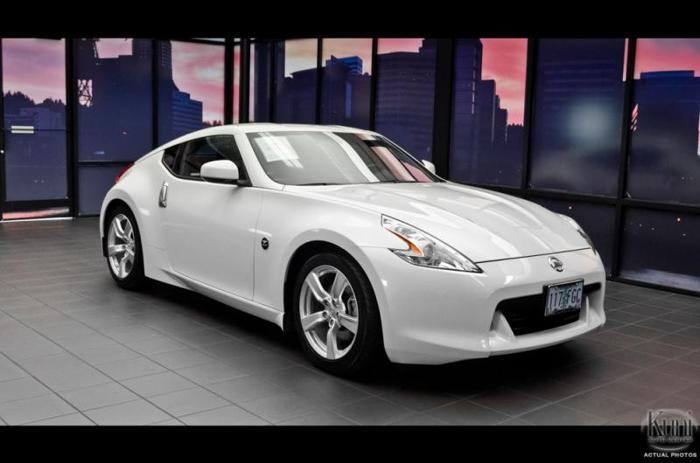 2011 Nissan 370z Touring Coupe Leather Heated Seats Only 8k Mil
