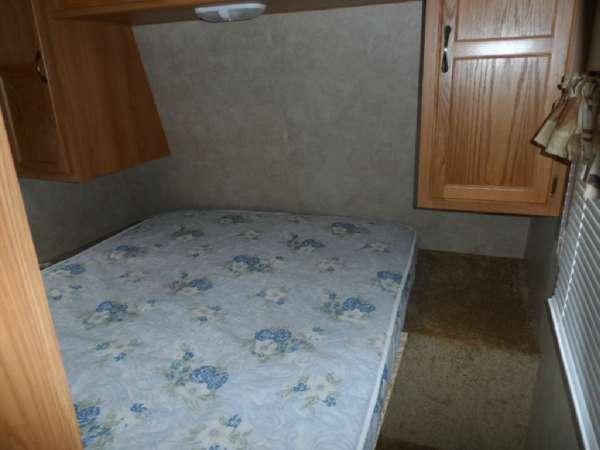 2011 Summerland 2670BHGS Travel Trailers