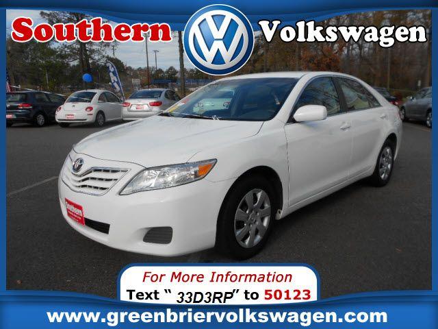 2011 Toyota Camry le P6298