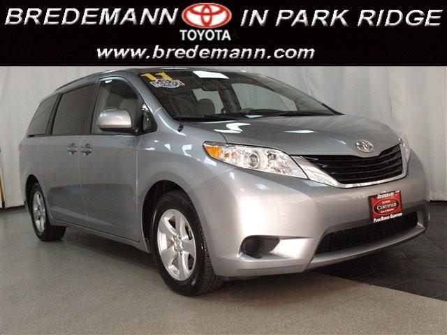 2011 toyota sienna le/back cam/2sliders-to yota certified 7yr/100k! certified tp3702 automatic