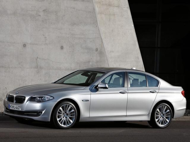 2013 BMW 5 Series 535i - 37900 - 64774780