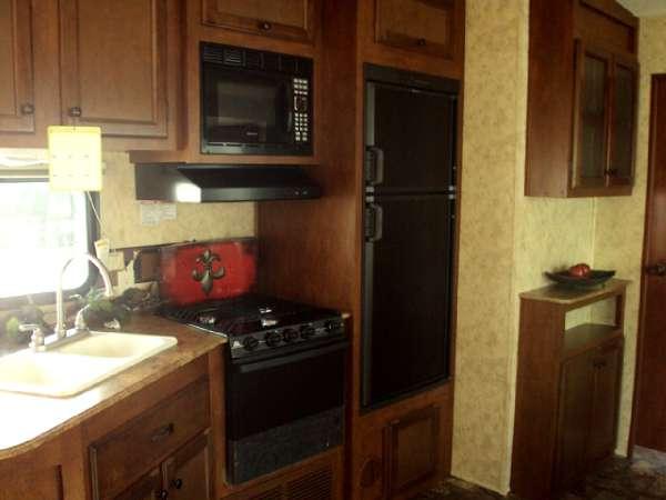 2013 Chaparral by Coachmen 28BHS Fifth Wheel