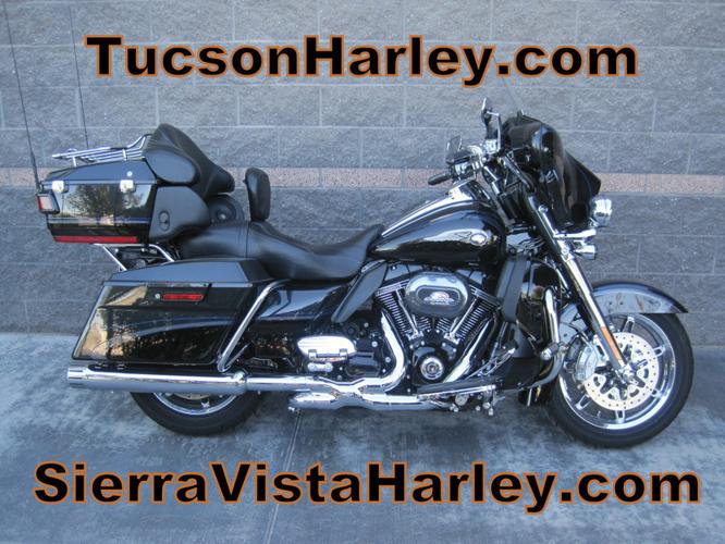 2013 Harley-Davidson FLHTCUSE8 - CVO Ultra Classic Electra Glide 110th Anniversary Edition