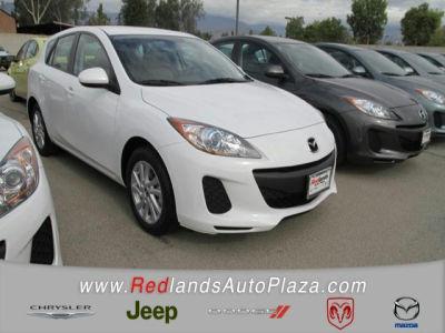 2013 Mazda Mazda3 i Touring Crystal White in Marigold California
