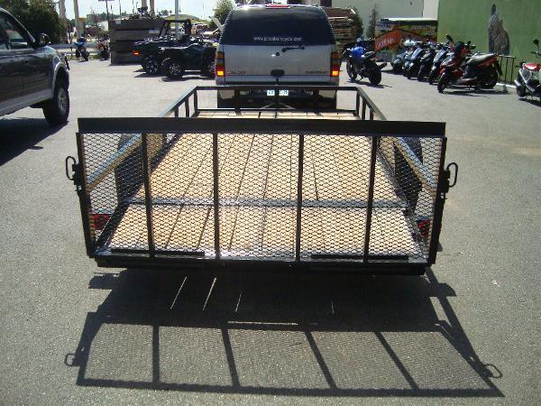 2013 Utility 6-5 X 12foot with dove tail and short gate