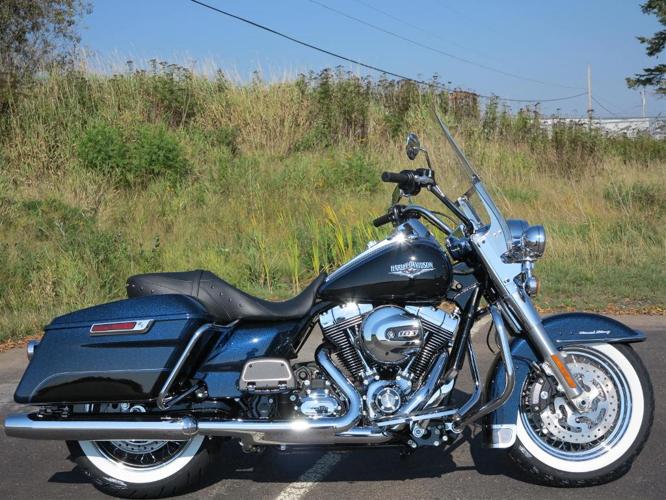 2014 Harley Davidson FLHR Road King - Stock# 858843