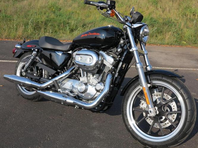 2014 Harley Davidson XL883L Sportster 883 SuperLow - Stock# 992053