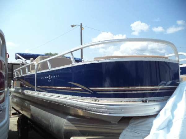 2014 Sun Tracker Fishin#39; Barge 22 DLX Pontoons