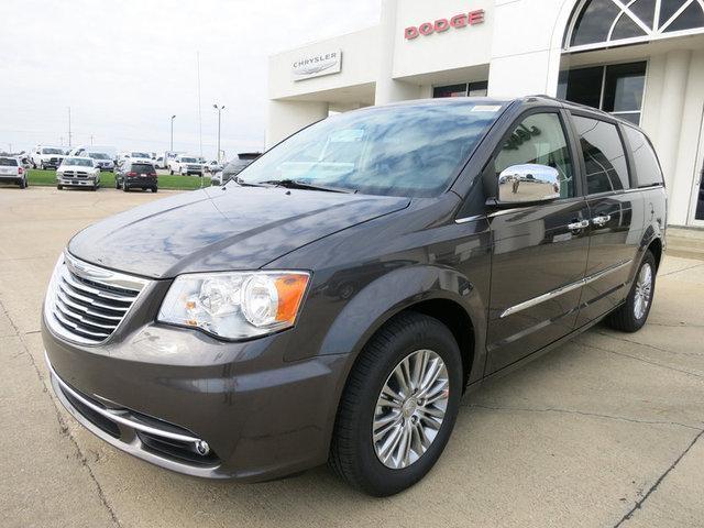2015 Chrysler Town & Country Touring-L - 36290 - 47298906