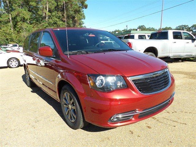 2016 Chrysler Town & Country S - 35935 - 66599518